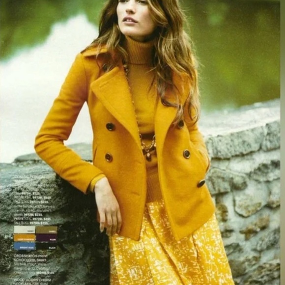 J Crew Vintage Acorn Necklace - Picture 8 of 9